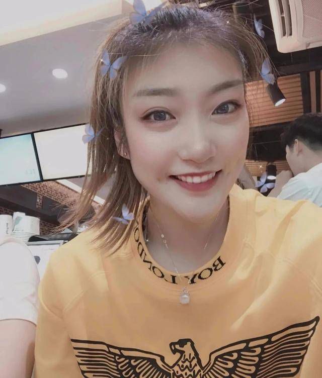 所谓的故乡认同并没有，你去到那个地方，你在那里有很强烈的生活过的印迹，有很多的朋友、同学，父辈的人，都在那里，但是这个认同感在消失。